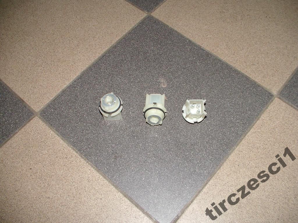 GNIAZDO WTYCZKA OBSADA ZAROWKI LAMPY VOLVO FH TIR