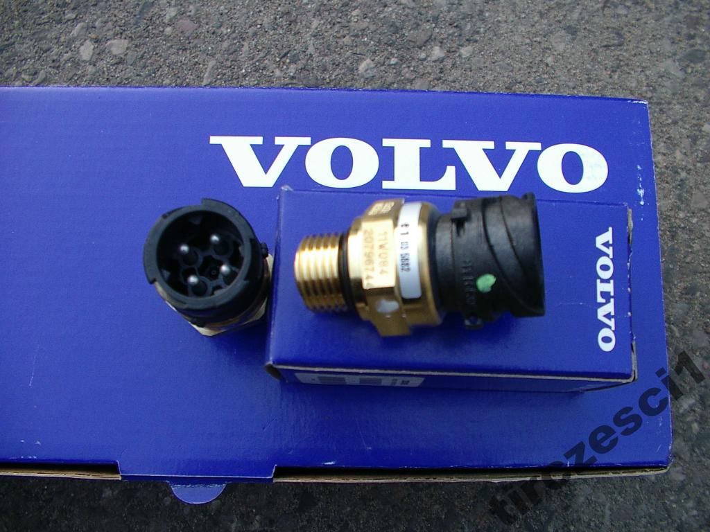 CZUJNIK CISNIENIA W SKRZYNI KORBOWEJ VOLVO FH TIR