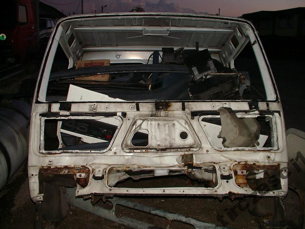 KABINA DAF 45  2000r BEZ OSPRZETU TIR CZESCI LUKOW