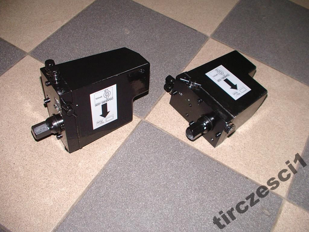 POMPKA POMPA PODNOSZENIA KABINY VOLVO FH CHINCZYK