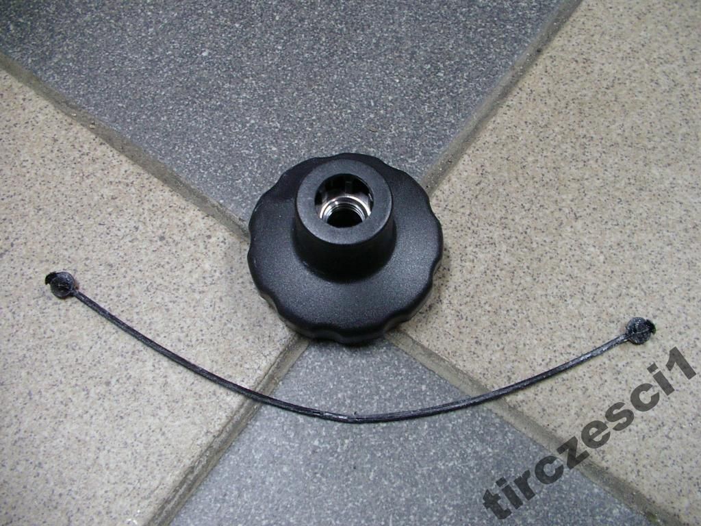 NAKRETKA SRUBA OBUDOWY LAMPY PRZEDNIEJ VOLVO FH