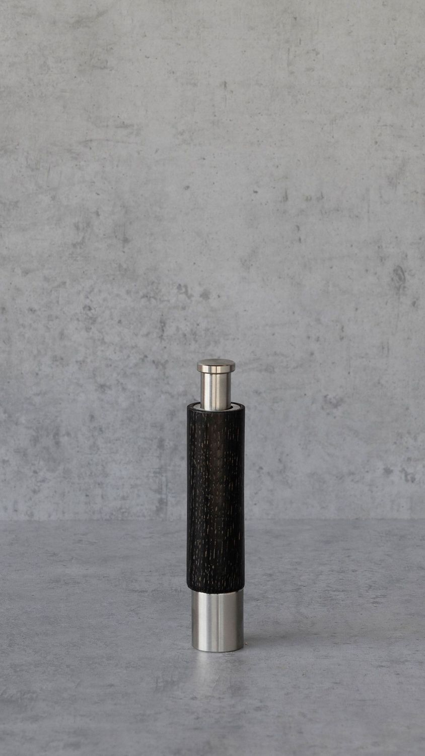 Einhandmühle Eiche Eisenoxdid