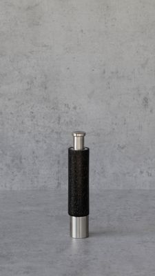 Einhandmühle Eiche Eisenoxdid Einhandmühle Eiche Eisenoxdid