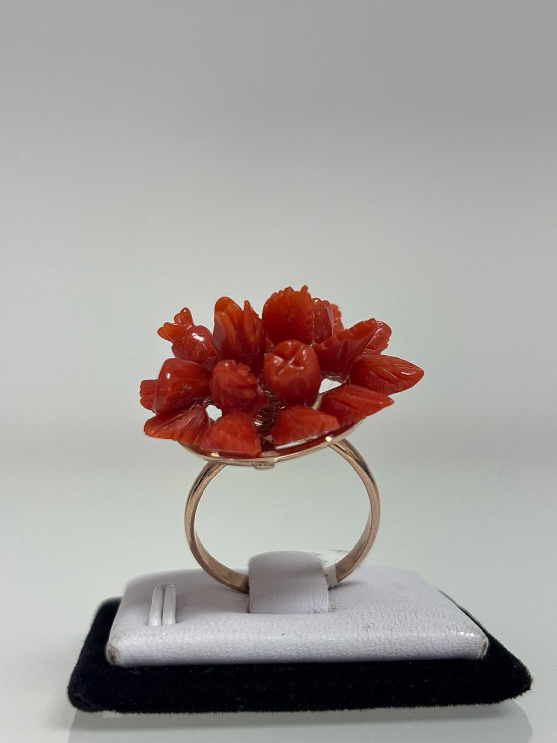 Anello regolabile in argento, 925 rodiato color oro con fiori e frutta in corallo Mediterraneo