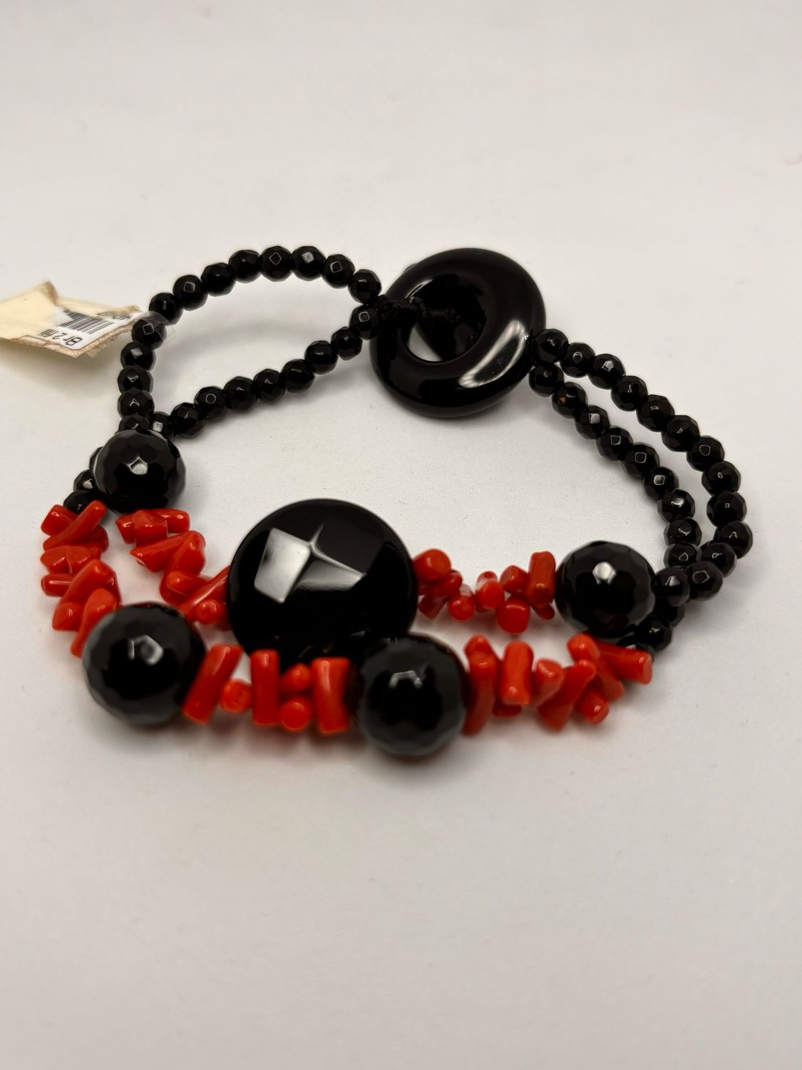 Bracciale con corallo Mediterraneo e Agata nera