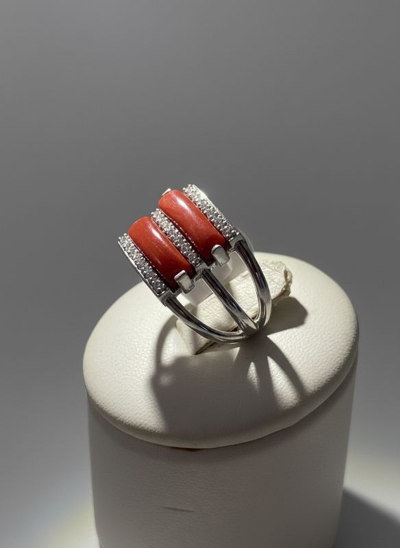 Anello regolabile in argento, 925 zirconi e corallo mediterraneo
