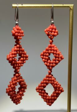 Orecchini in corallo mediterraneo Montati in argento 925 lavorazione a tessuto