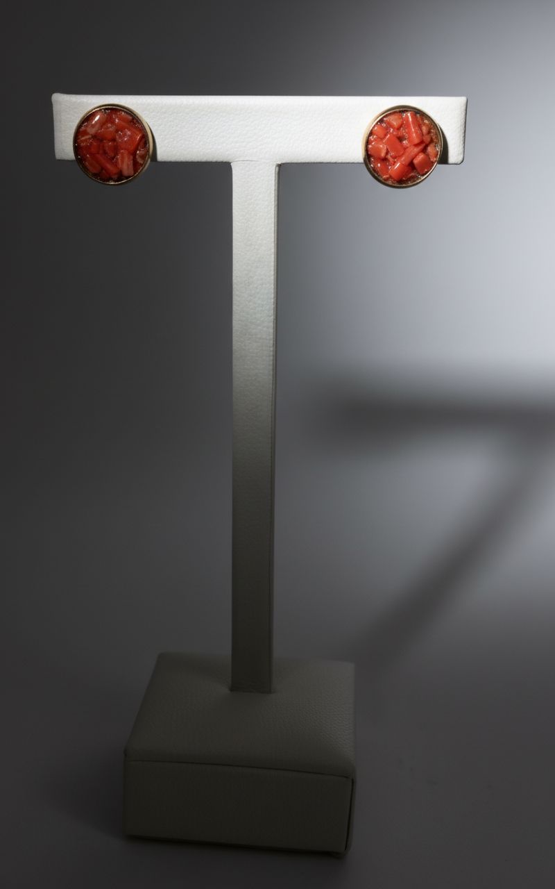 Orecchini in corallo mediterraneo montati in argento 925 placcati oro
