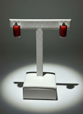 Orecchini in corallo Mediterraneo montati in argento 925 e zirconi