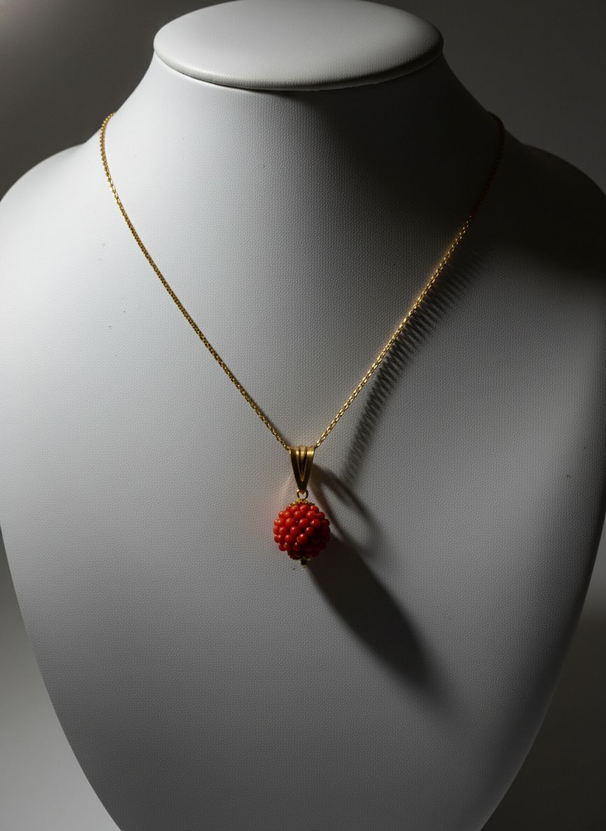 Collana in corallo Mediterraneo, lavorazione a tessuto e argento 925 rodiato oro