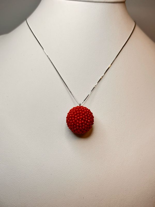 Collana in corallo mediterraneo, montato in argento 925