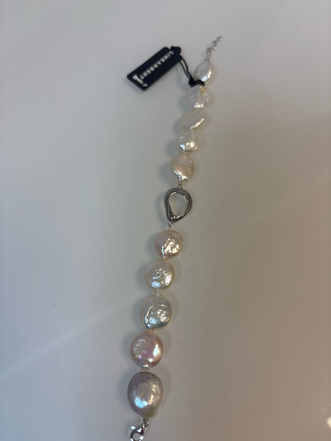 Bracciale in vere perle barocche con elemento e chiusura in argento, 925