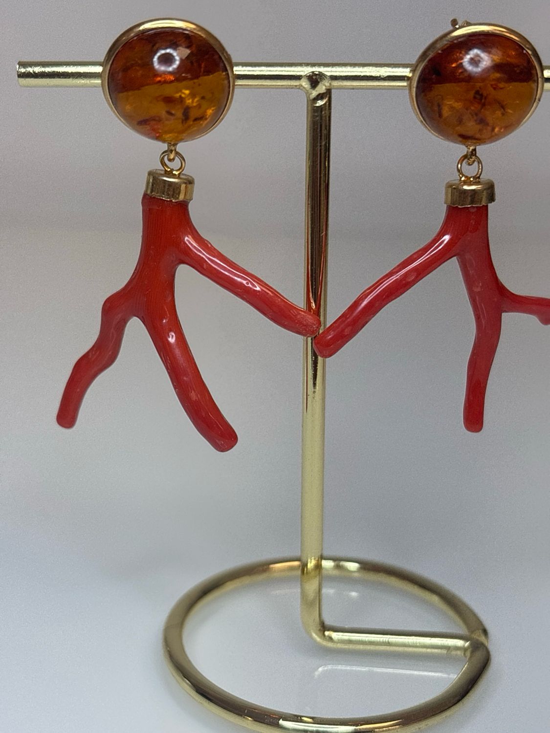 Orecchini in argento 925 con rami di corallo mediterraneo e Ambra
