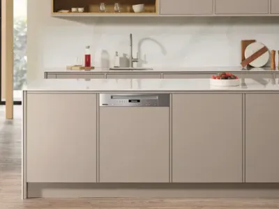 Einbau-Geschirrspüler teilintegrierbar