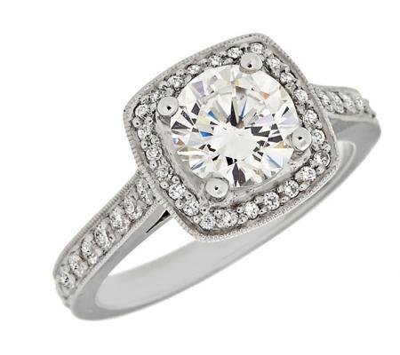 Edged Square Halo-Style Diamond Engagement Mounting