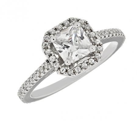 Square Halo-Style Diamond Engagement Mounting