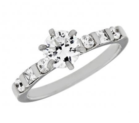 Princess-Cut and Round Diamond Engagement Mounting