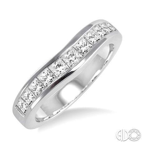 Princess-Cut Diamond Curved Wedding Band