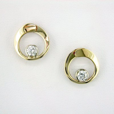 14K Yellow Gold Diamond Circle Earrings