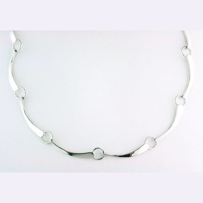 Sterling Silver Curve Necklace