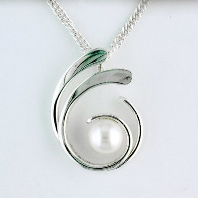 Sterling Silver Pearl Four Curl Pendant