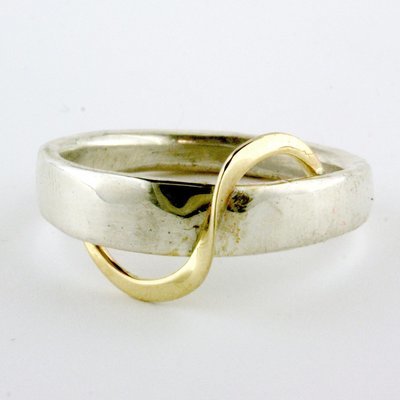 14K Yellow Gold and Sterling Silver Ribbon Wave Ring