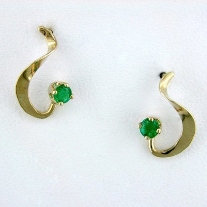 14K Yellow Gold Emerald Grace Note Earrings