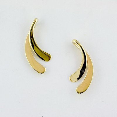 14K Yellow Gold Tiny Leaf Earrings
