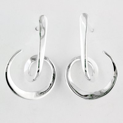 Sterling Silver Looping Circle Earrings