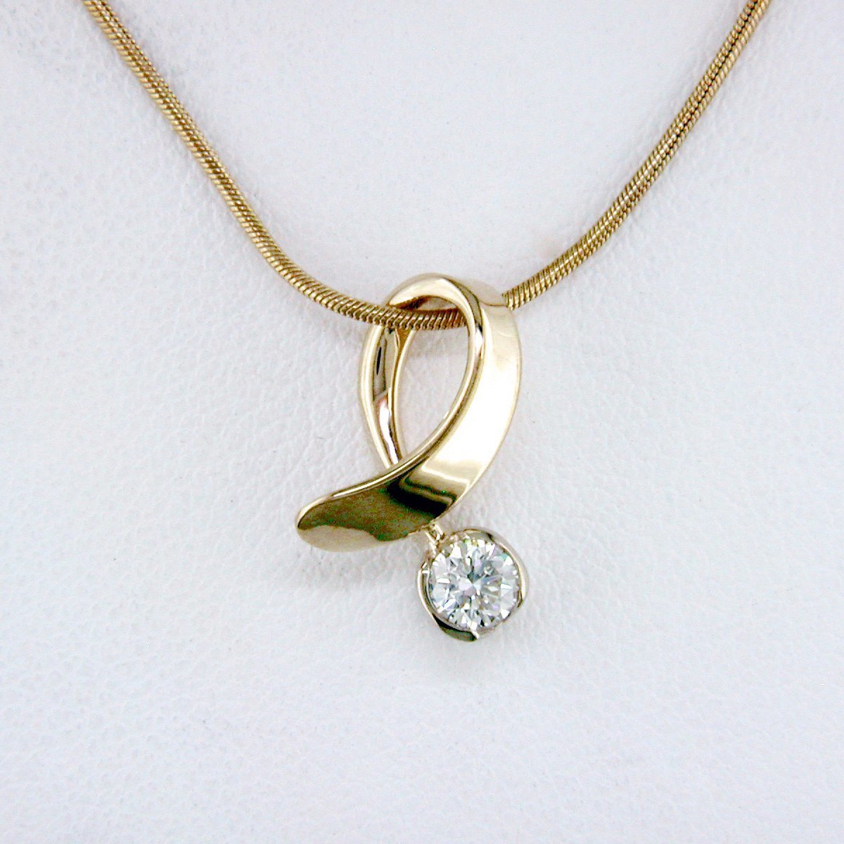 14K Yellow Gold Diamond Offside Loop Pendant - Small