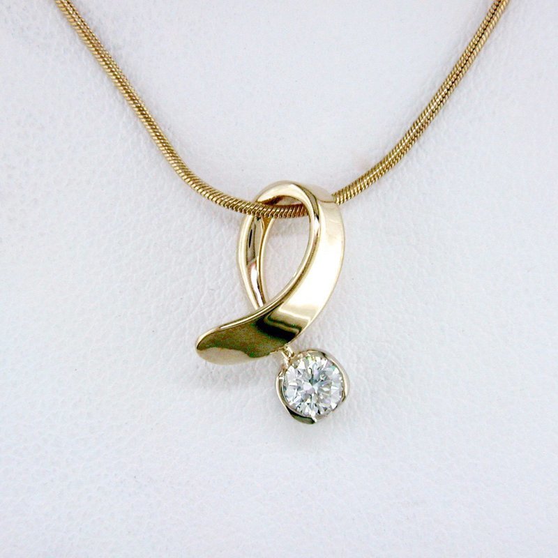 14K Yellow Gold Diamond Offside Loop Pendant - Small