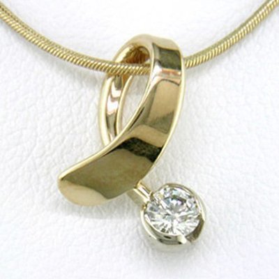 14K Yellow Gold Diamond Offside Loop Pendant - Medium