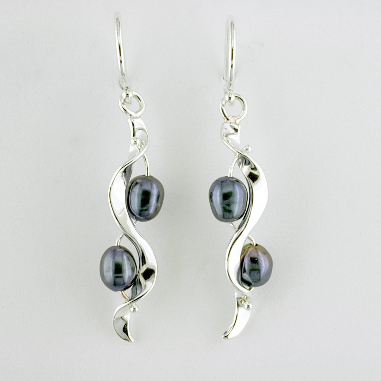 Sterling Silver Black Pearl Ruffle Earrings