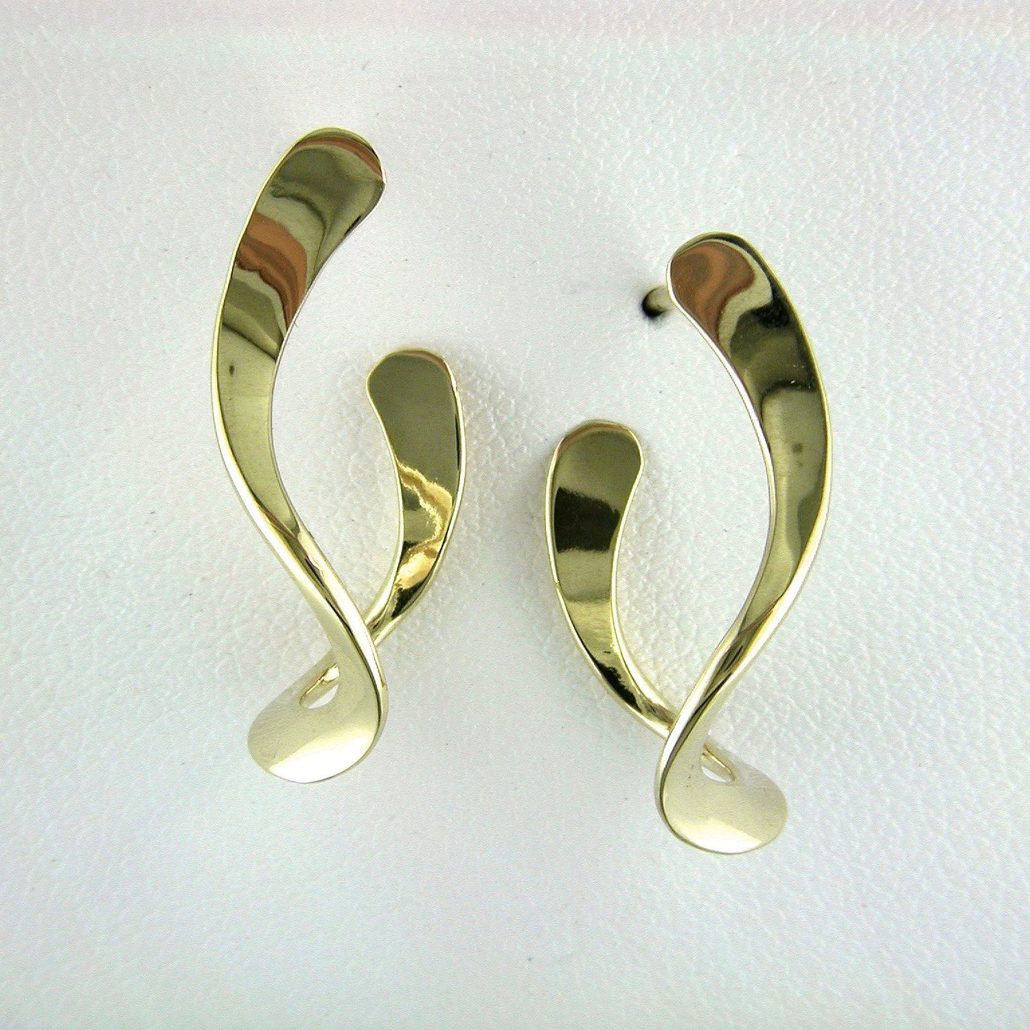 14K Yellow Gold Ruffle Hook Earrings