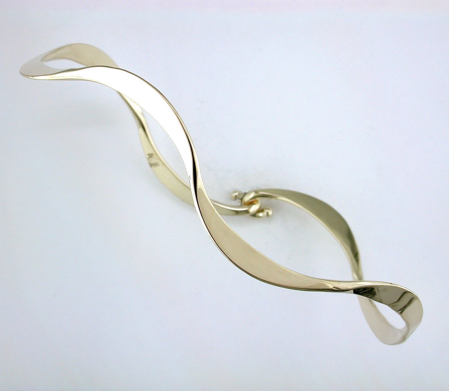 14K Yellow Gold Curvy Bracelet