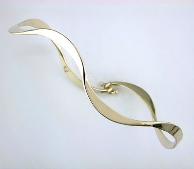14K Yellow Gold Curvy Bracelet