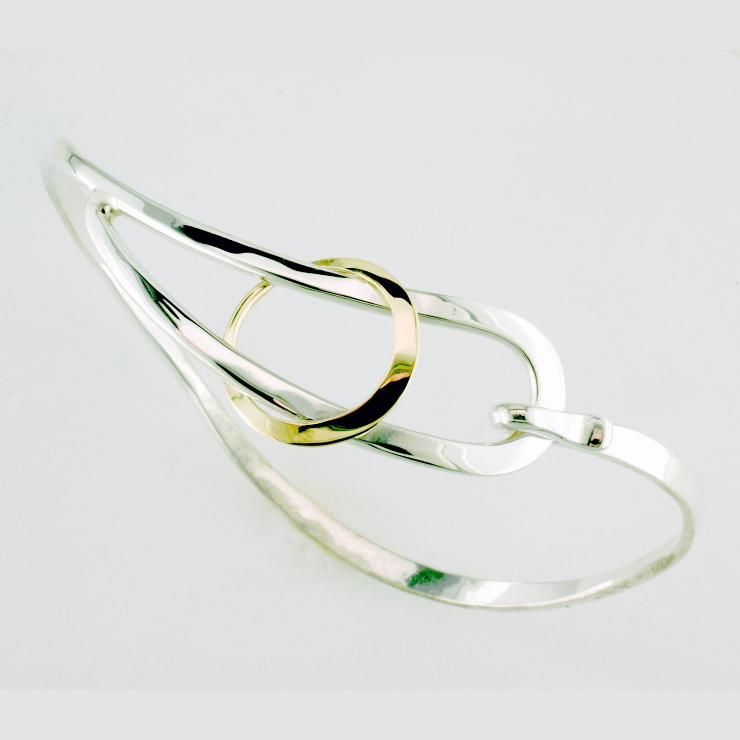 14K Yellow Gold and Sterling Silver Trapped Circle Bracelet