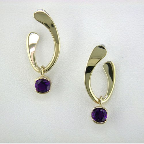 14K Yellow Gold Amethyst Oval Hoop Earrings - Small