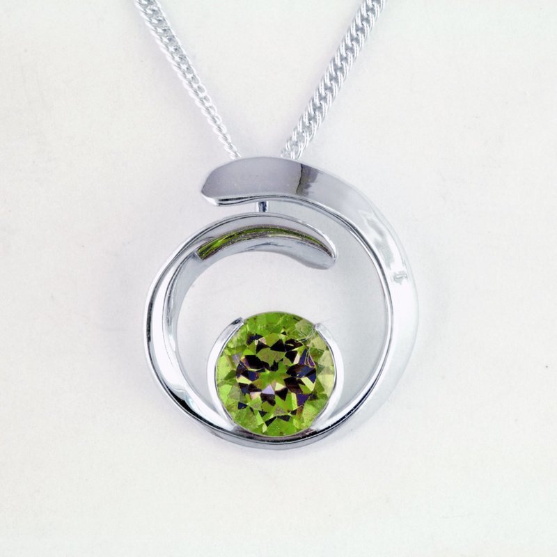 Sterling Silver Peridot Overlap Curl Pendant