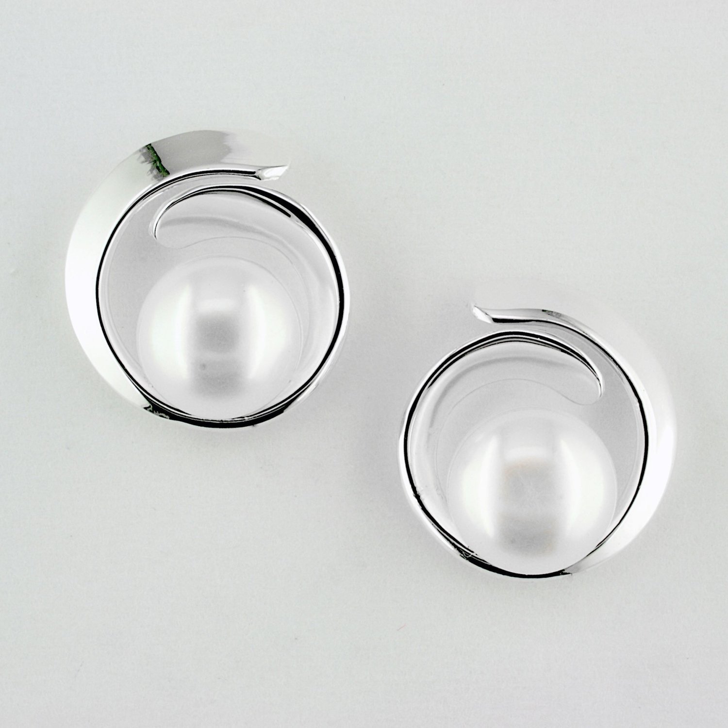 Sterling Silver Pearl Overlap Curl Earrings