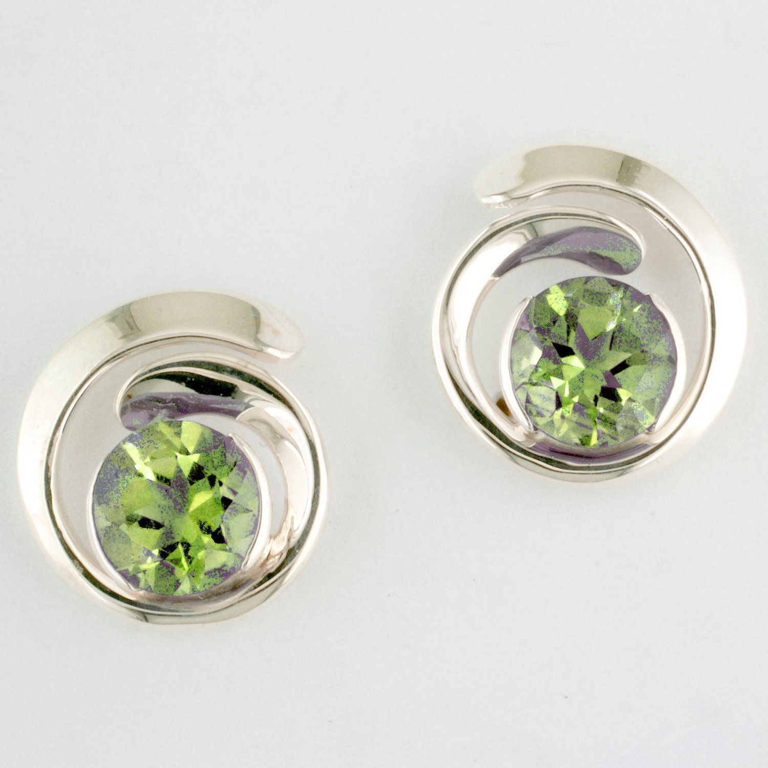 Sterling Silver Peridot Overlap Curl Earrings