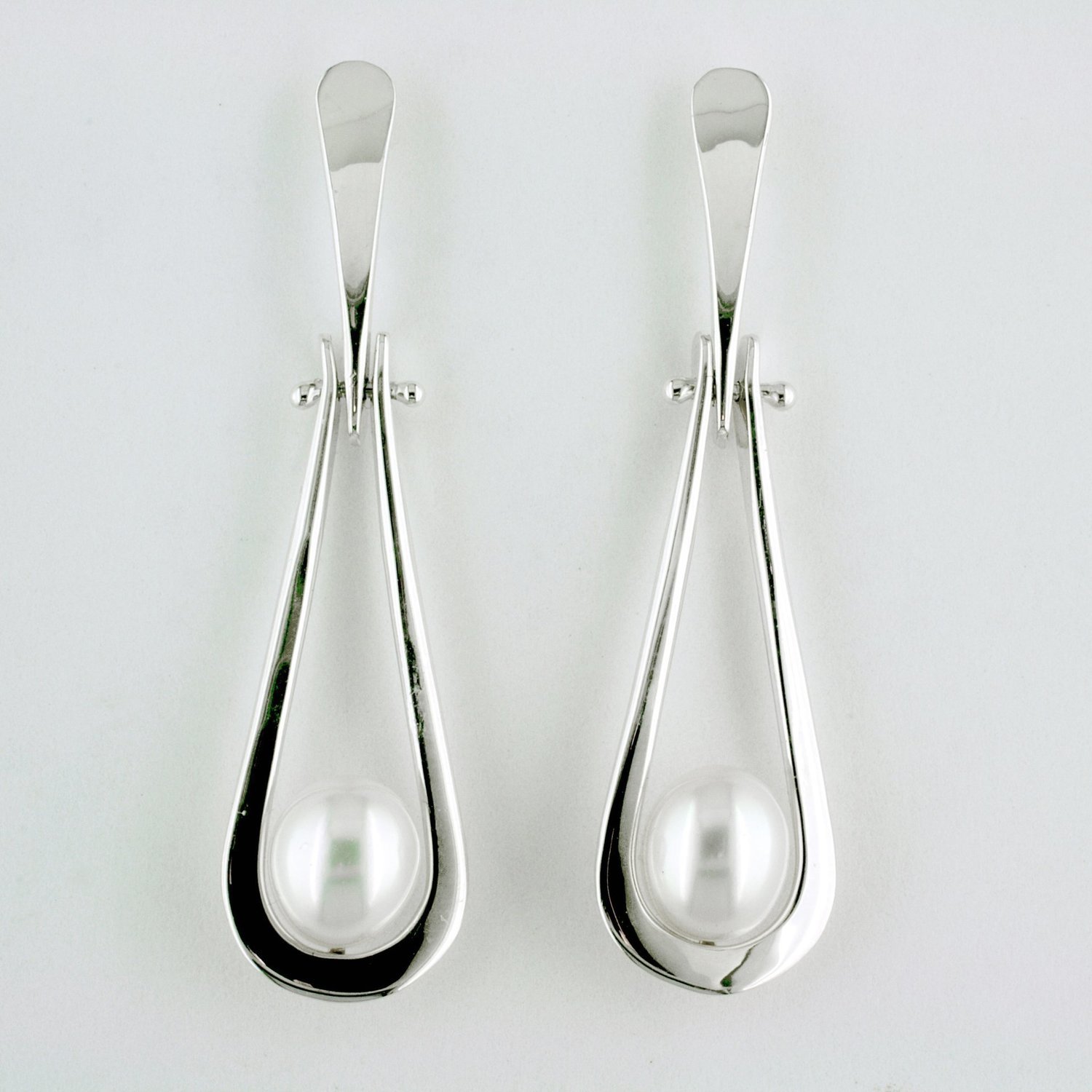 Sterling Silver Pearl Swinging Teardrop Earrings