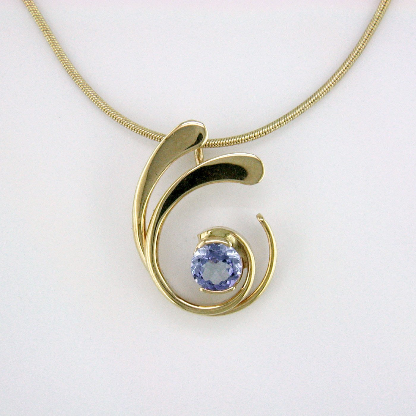 14K Yellow Gold Tanzanite Four Curl Pendant