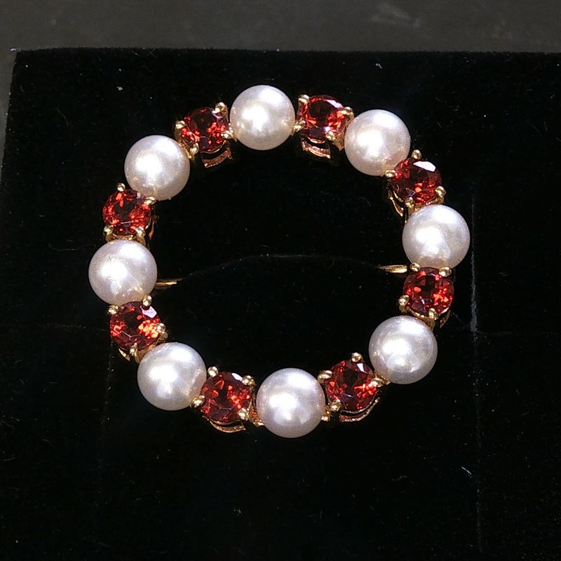 14K Yellow Gold Garnet and Pearl Brooch