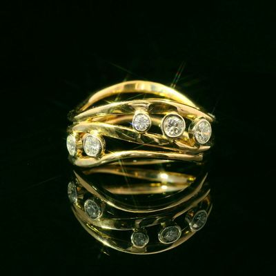 14K Yellow Gold Diamond Water Wave Ring - Five Stones