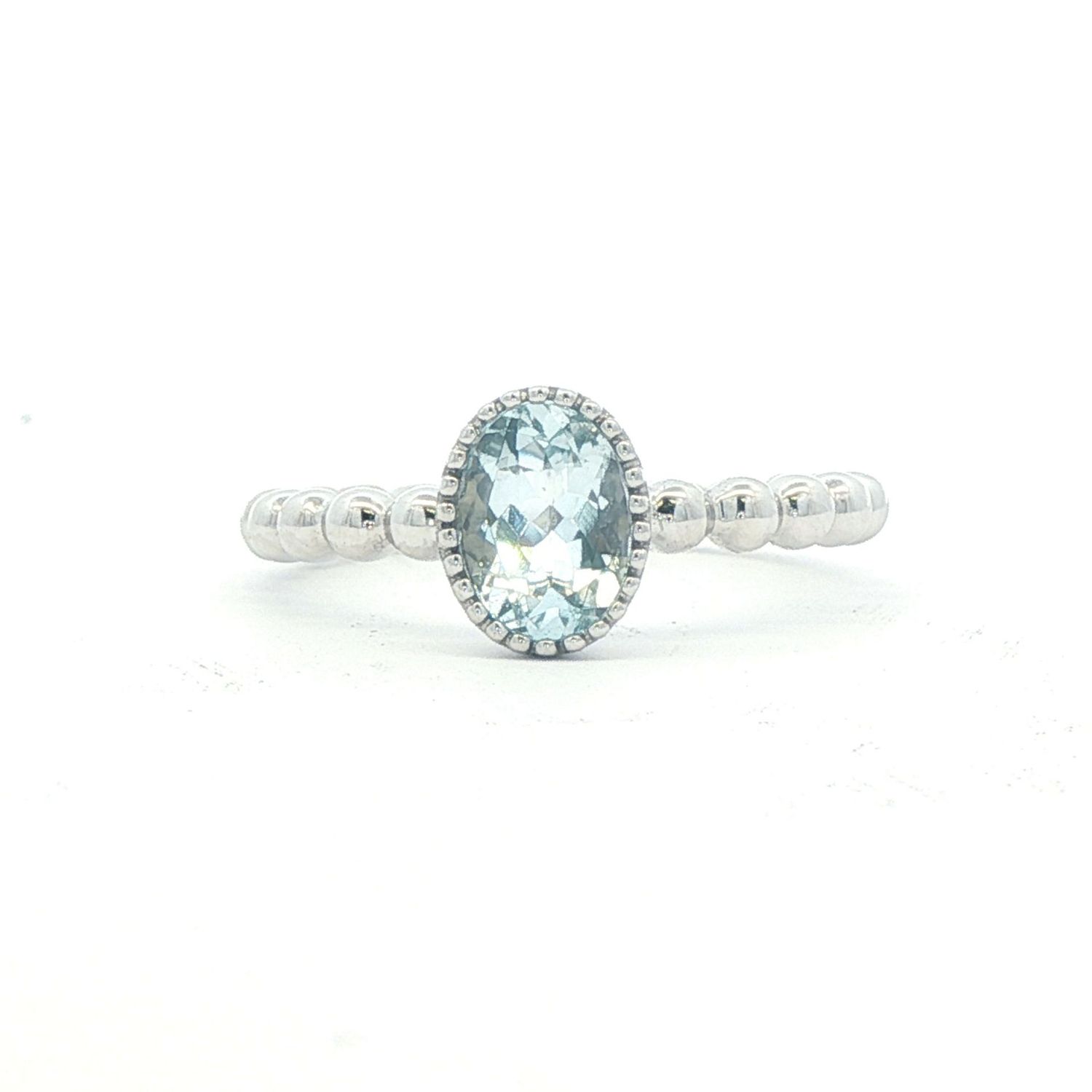 14K White Gold Oval Aquamarine Ring
