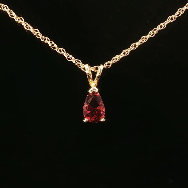 14K Yellow Gold Pear Garnet Pendant Necklace