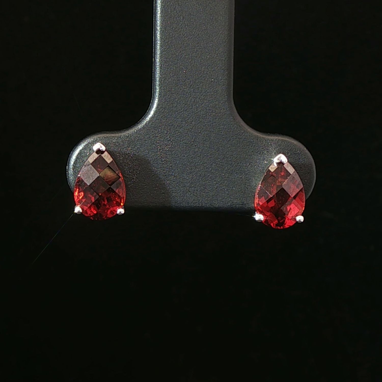 14K White Gold Garnet Pear Stud Earrings