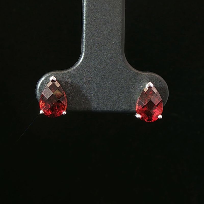 14K White Gold Garnet Pear Stud Earrings