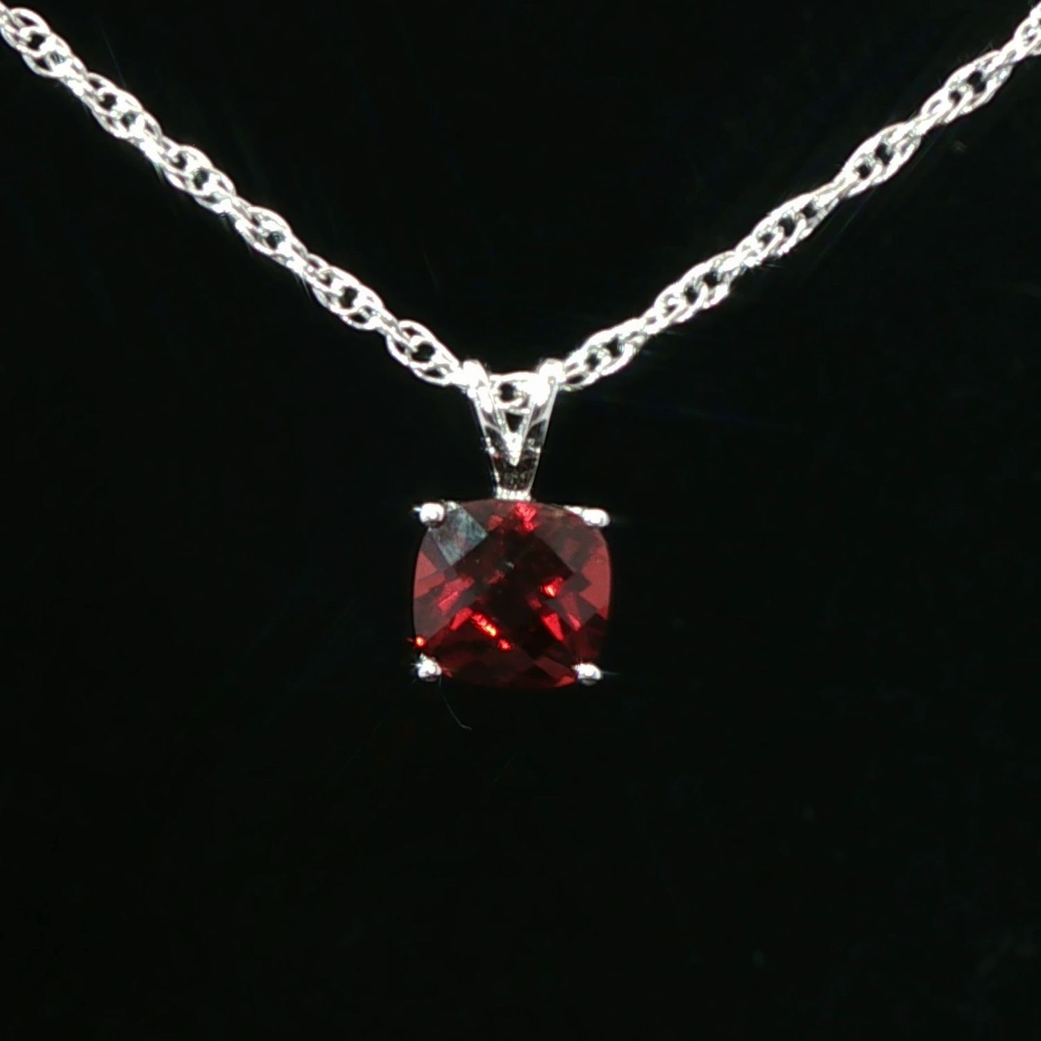 14K White Gold Garnet Pendant Necklace